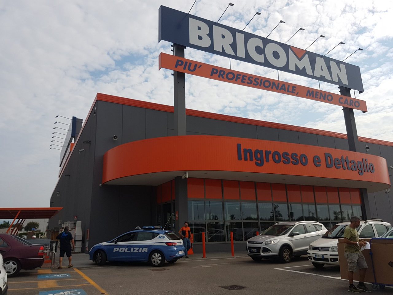 Delinquenza domenicale alla Bricoman