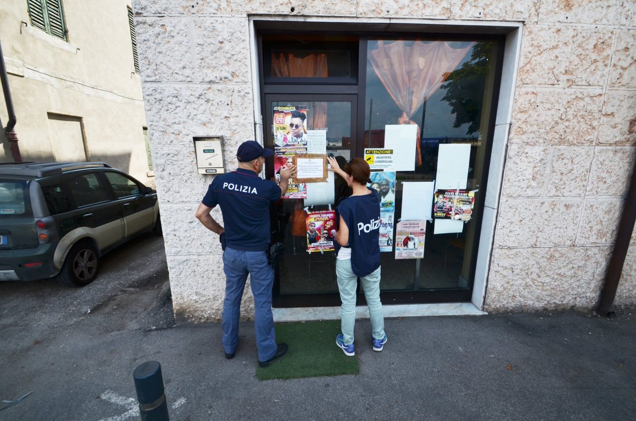 New Generation chiuso dalla polizia
