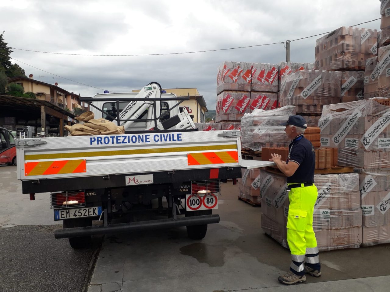 Maltempo: bomba d'acqua che ha devastato diversi Comuni. Zaia: "Danni ingenti, martoriato il distretto del vino della Valpolicella".