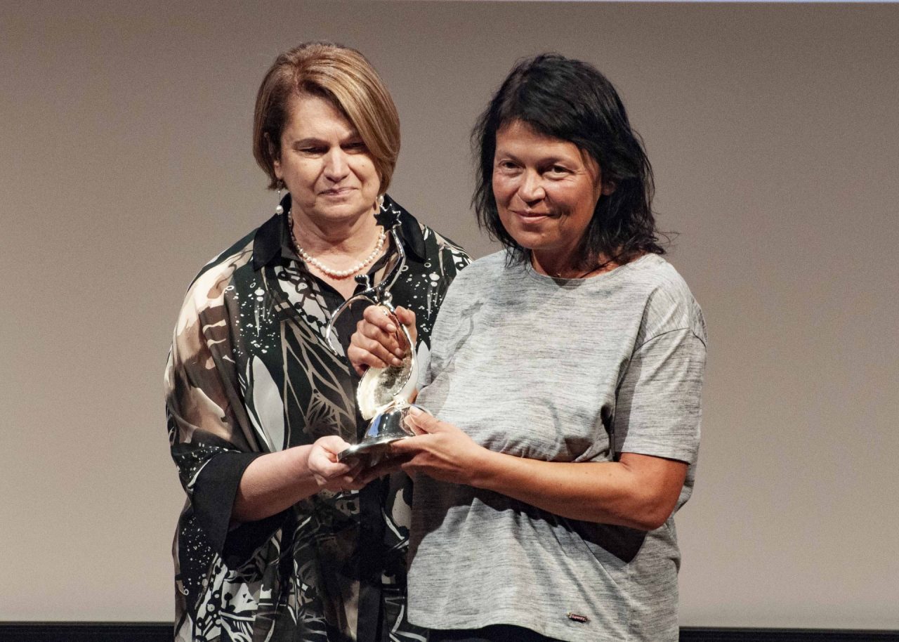 Film Festival della Lessinia: ecco i vincitori. Con il documentario “Sengirė – La foresta antica” il regista Mindaugas Survila si è aggiudicato la Lessinia d’Oro, l’ambito riconoscimento della XXIV edizione della rassegna cinematografica internazionale di Bosco Chiesanuova.