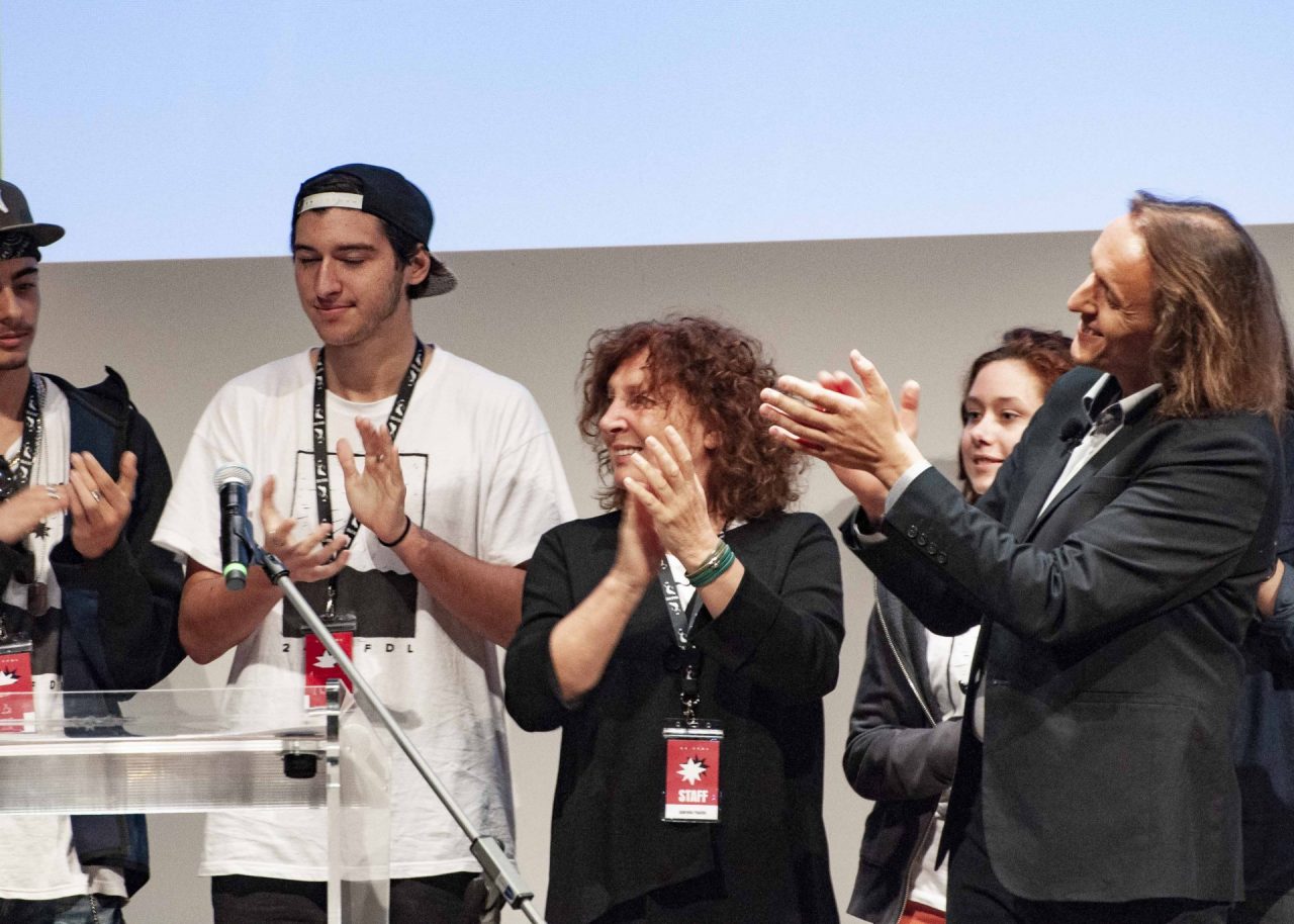 Film Festival della Lessinia: ecco i vincitori. Con il documentario “Sengirė – La foresta antica” il regista Mindaugas Survila si è aggiudicato la Lessinia d’Oro, l’ambito riconoscimento della XXIV edizione della rassegna cinematografica internazionale di Bosco Chiesanuova.