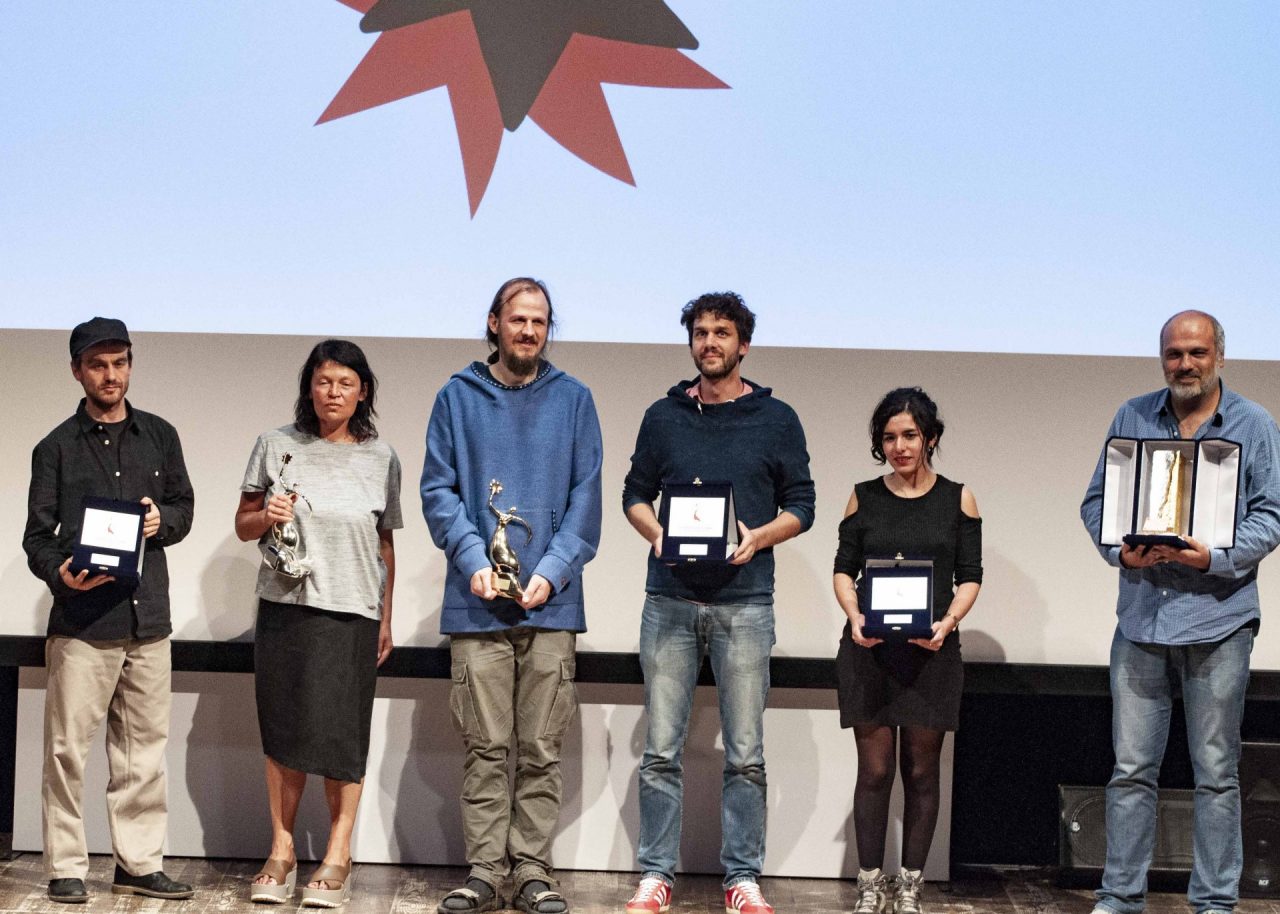 Film Festival della Lessinia: ecco i vincitori. Con il documentario “Sengirė – La foresta antica” il regista Mindaugas Survila si è aggiudicato la Lessinia d’Oro, l’ambito riconoscimento della XXIV edizione della rassegna cinematografica internazionale di Bosco Chiesanuova.