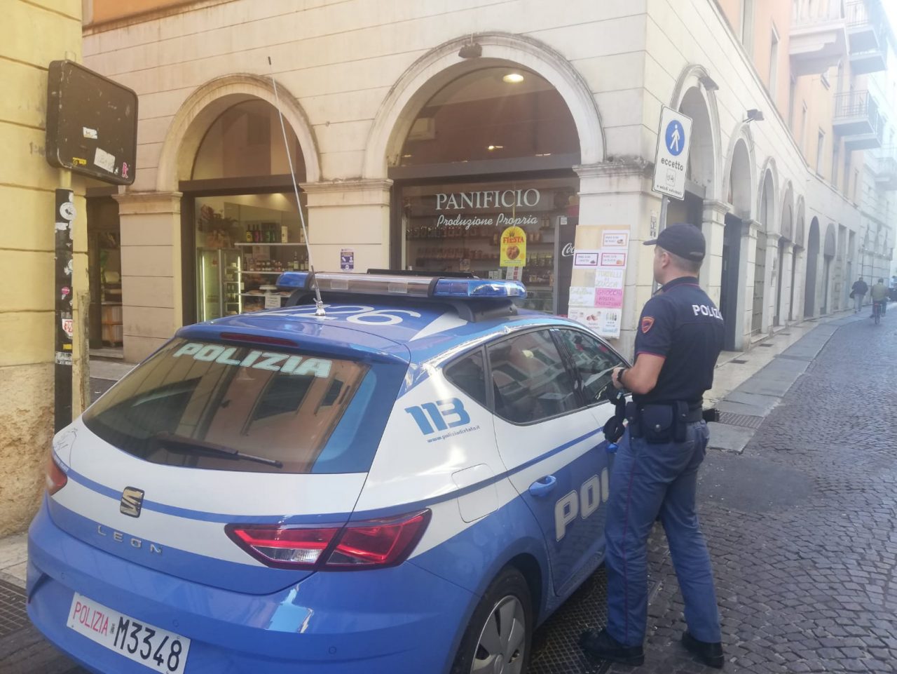 Tentato furto in panificio