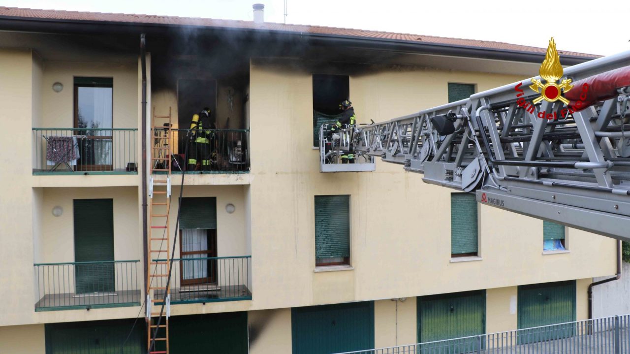 Appartamento in fiamme a Breganze