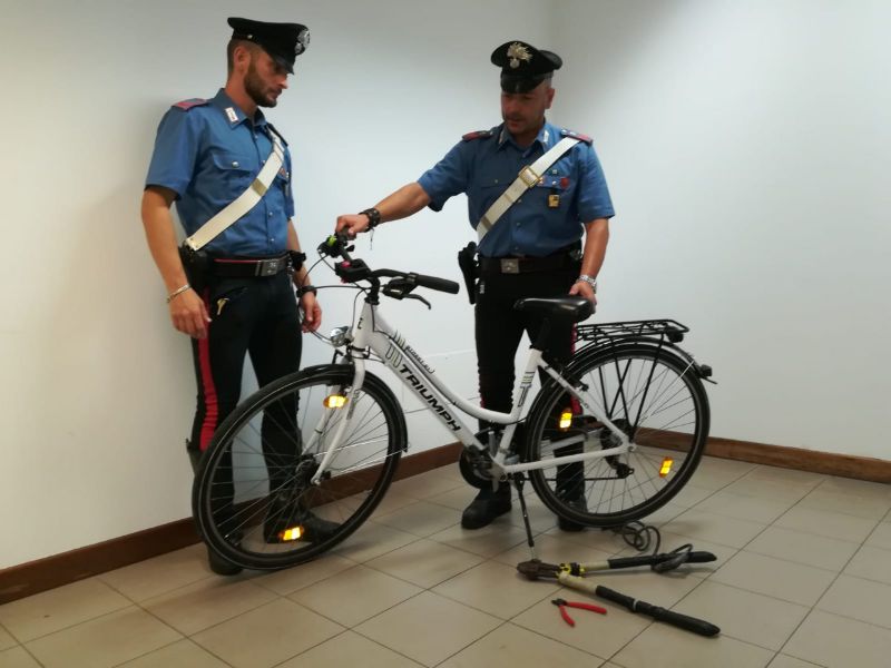 Arrestati ladri di biciclette