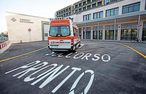Operata d’urgenza la donna accoltellata questa mattina