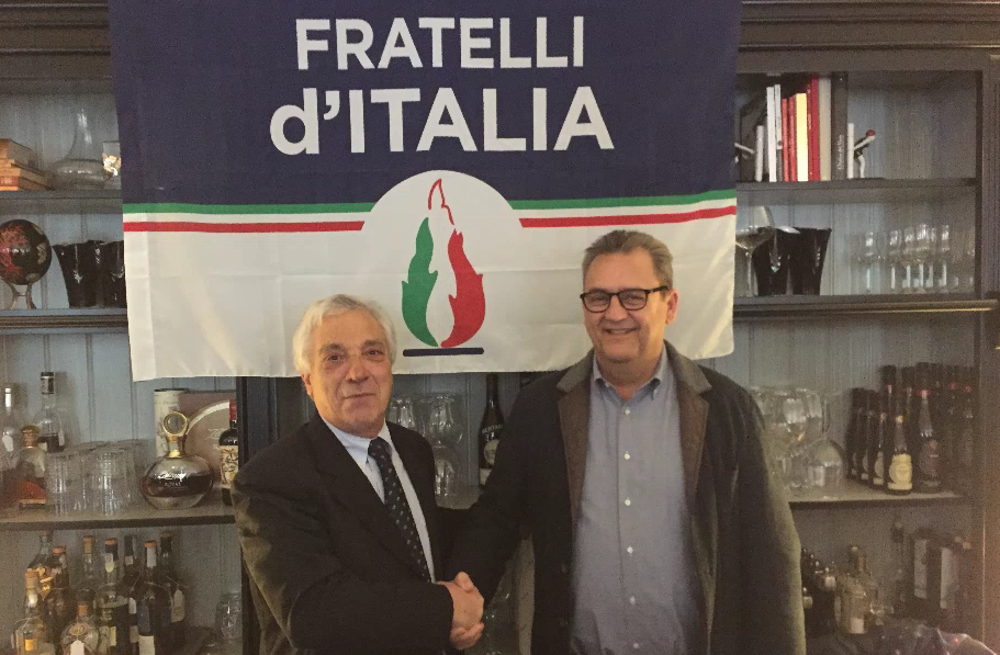 Bufera sul consigliere a Villafranca: “Discrimina gli stranieri”