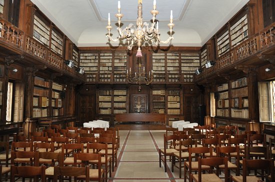 Sottratto manoscritto dal valore inestimabile alla biblioteca Capitolare