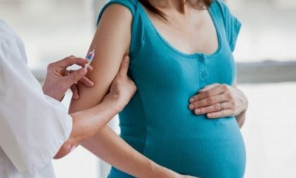 Vaccini in gravidanza, ecco perché sono importanti per madri e figli