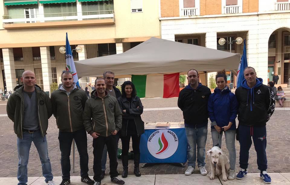 Gazebo in piazza Garibaldi