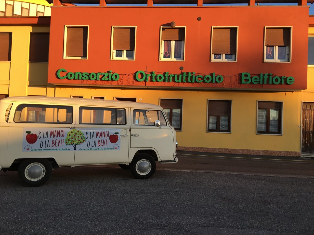 Un furgoncino per promuovere i prodotti del territorio