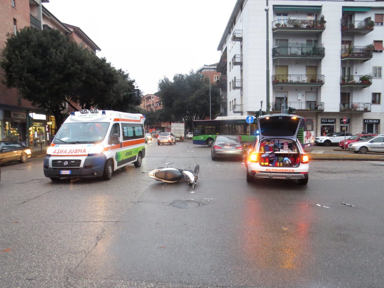 Incidente in viale Colombo, la polizia cerca testimoni