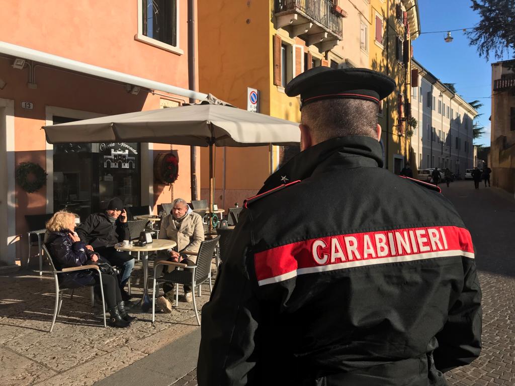 Arresto al mercato rionale
