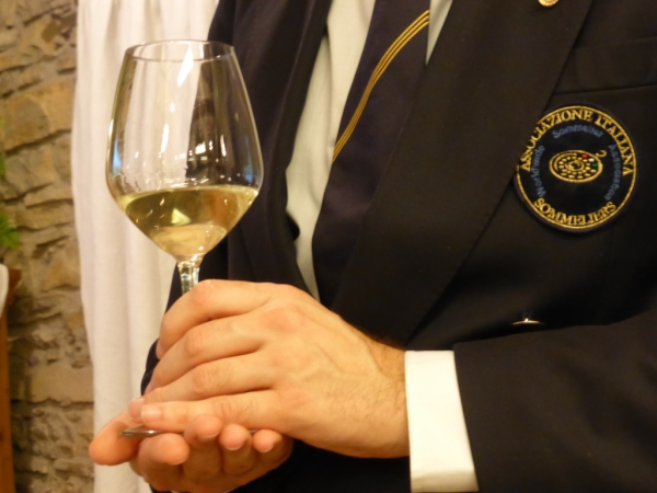 Diventare sommelier, nei corsi AIS Veneto anche un kit con gli aromi