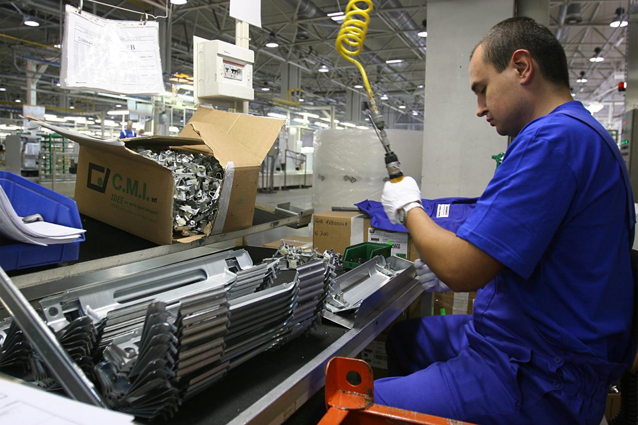 Lavoro, in Veneto crescono i contratti a tempo indeterminato