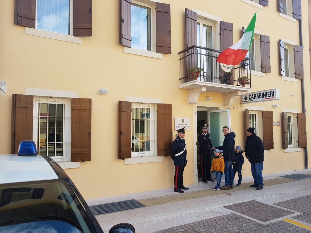 Riapre la stazione dei carabinieri di Negrar. Sono finiti i lavori di ristrutturazione sullo stabile che nel 2012 riportò le ferite dell'evento sismico.