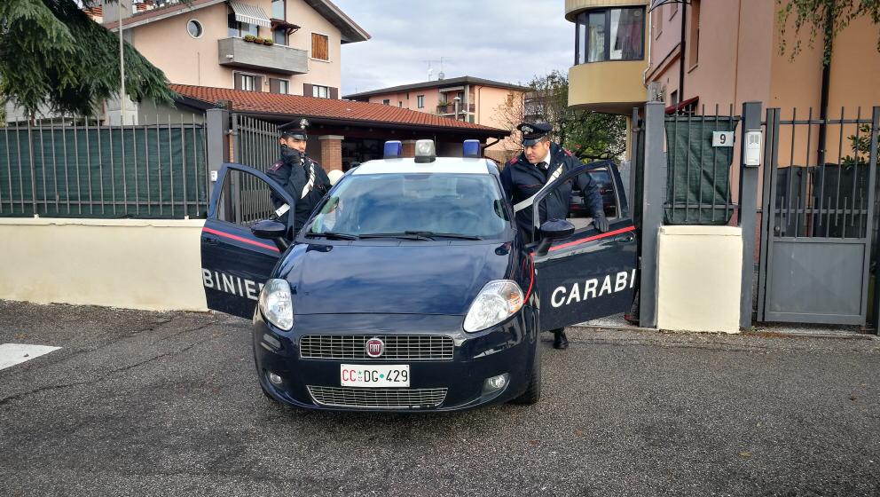 Tentato furto a scuola, arrestate due persone
