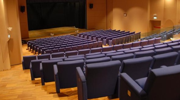 Festa delle donne, in sala Ferrarini una commedia sul mondo al femminile