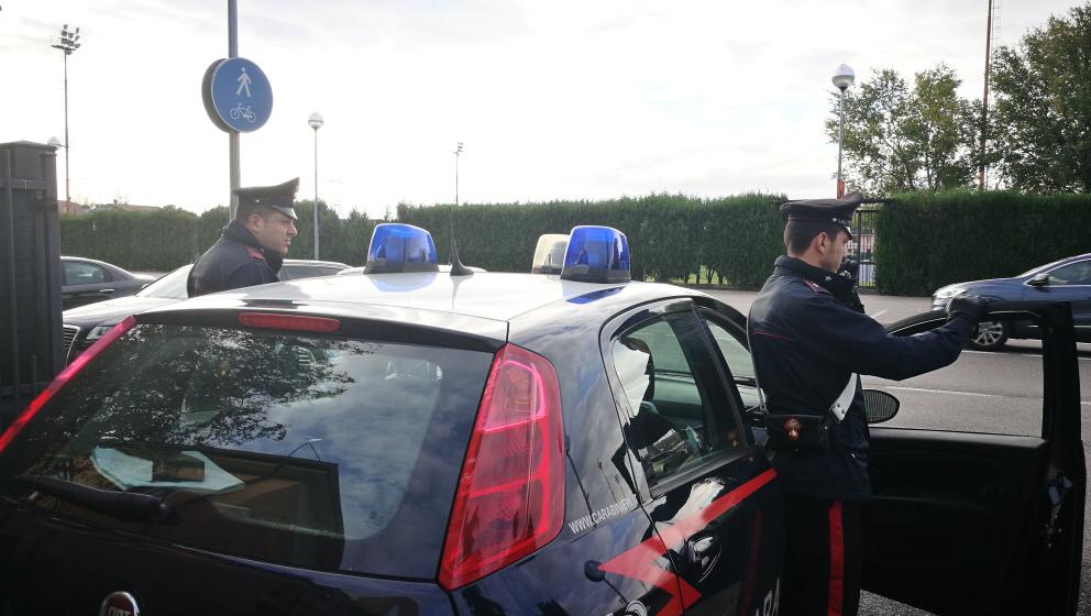 Tentano di rubare da un capannone, arrestati due ladri a Bussolengo