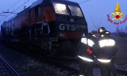 Treno merci deraglia e si scontra con un altro convoglio FOTO