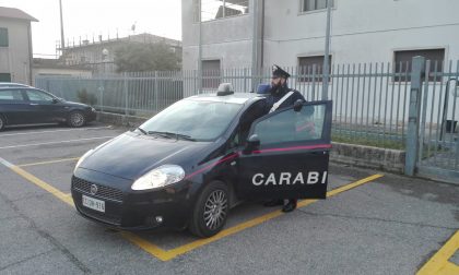 Si trovava tranquilamente al bar nonostante i domiciliari