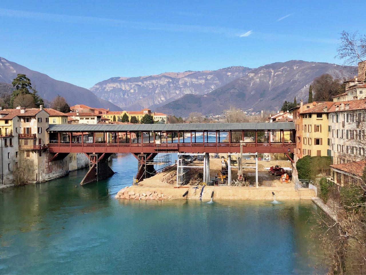 Divieto di fumo sul Ponte degli Alpini: arriva l’ordinanza