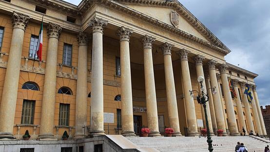 L’amministrazione promette: “Nel 2019 fondi triplicati per sicurezza, cultura e sociale”