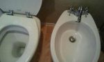 Si taglia con il bidet e muore dissanguato ecco chi era