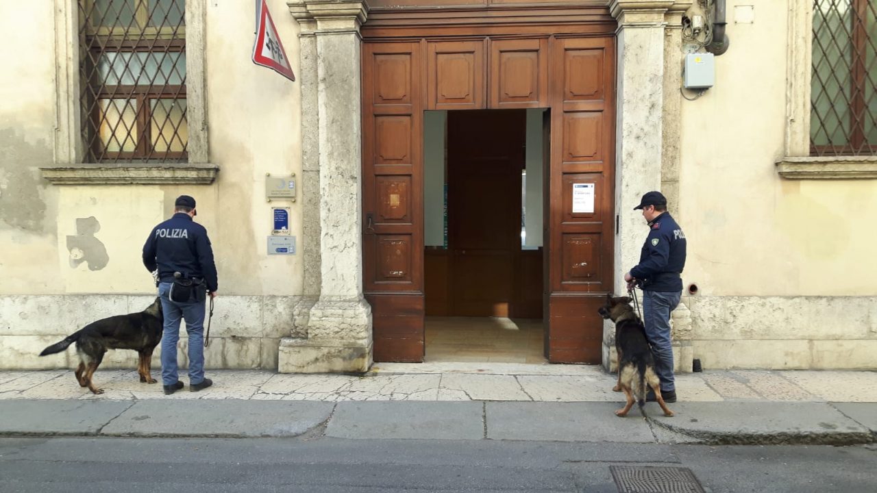 Controlli antidroga all’istituto Canossiano
