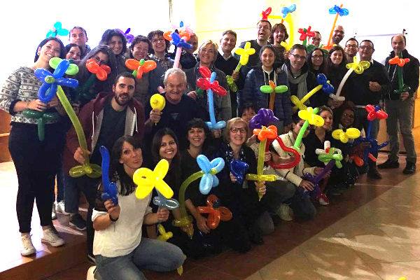 I clown di corsia donano un macchinario all’ospedale di Legnago
