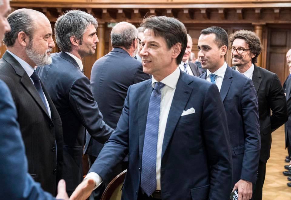Congresso mondiale delle famiglie a Verona il premier Conte toglie il patrocinio