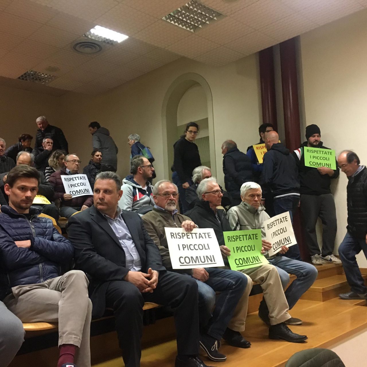 Casa all’asta arrivano i rom: rivolta dei residenti