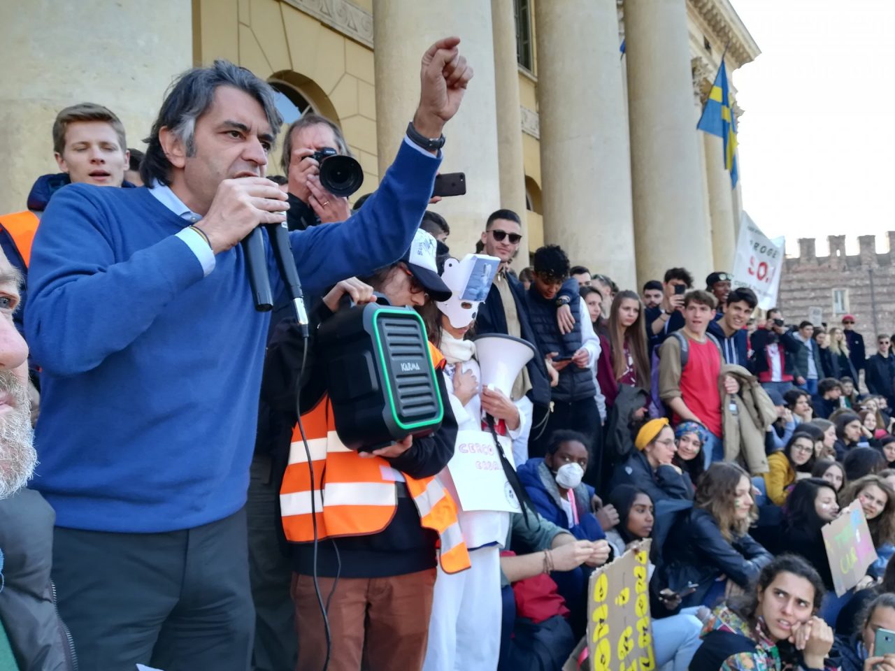 Sciopero mondiale 15 marzo per il clima Verona intervento del sindaco e dell’assessore