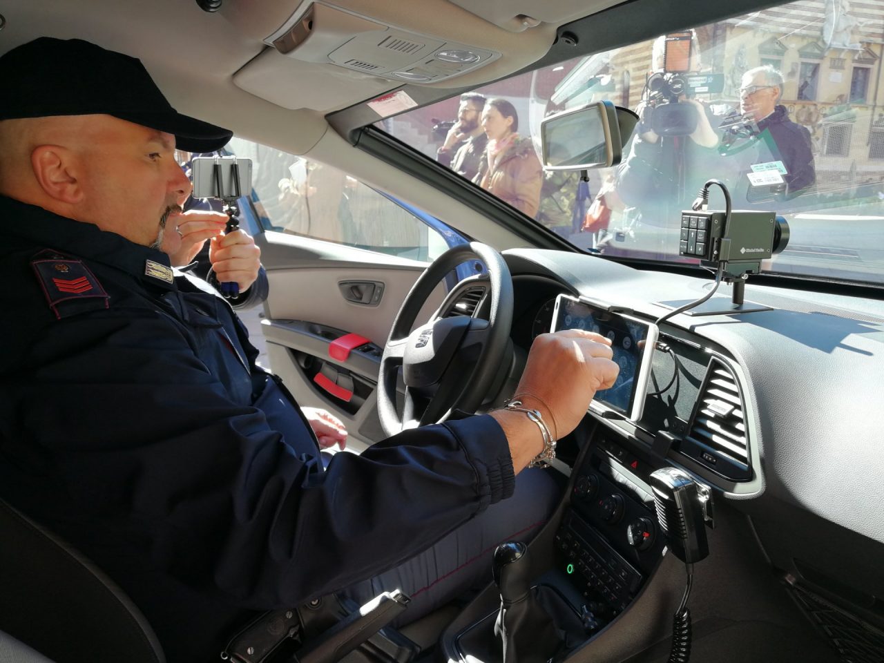 Il sistema Mercurio a bordo di tre volanti della Polizia di Verona