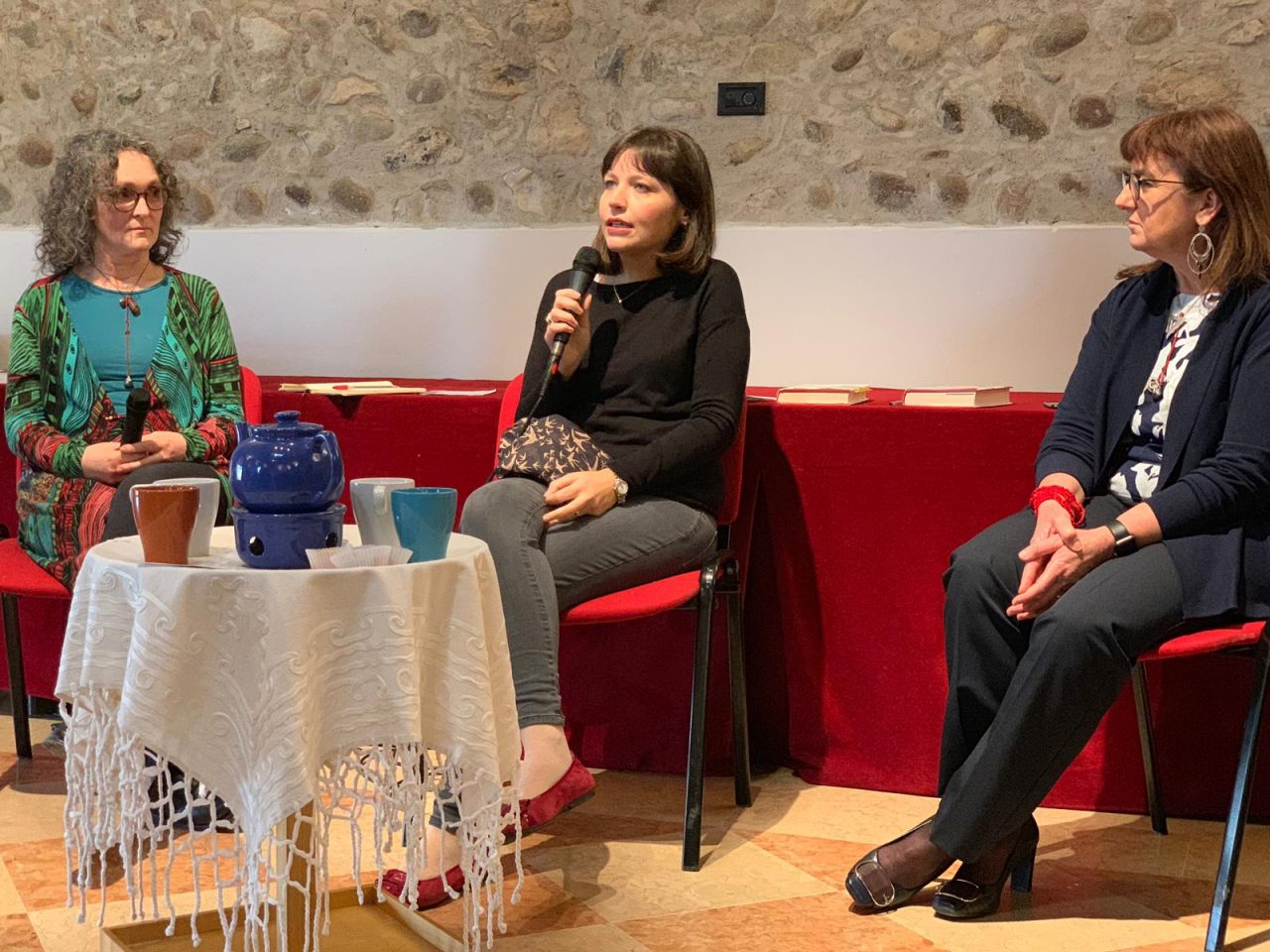 Alessia Gazzola a Cavaion per un tea time all’insegna della scrittura al femminile