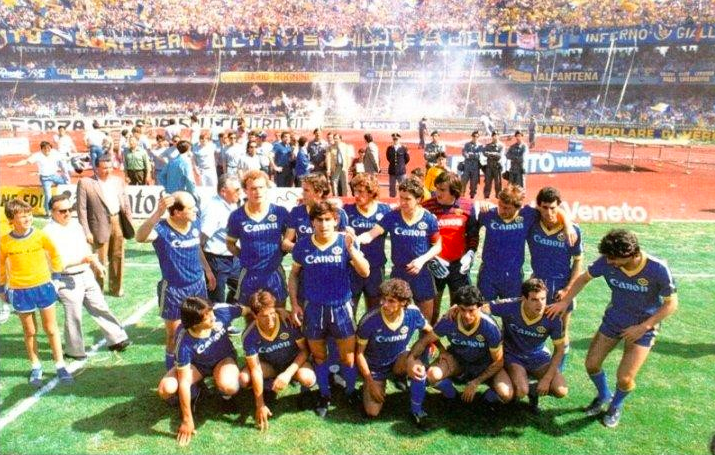 Al centro commerciale La Grande Mela si parla dello scudetto del Verona