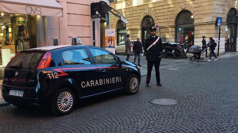 Ovs di via Roma a Verona spesa senza pagare: arrestato