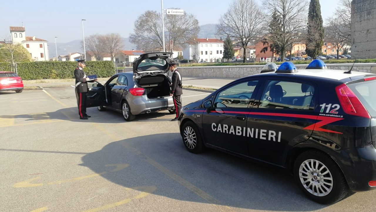 Spaccio di droga a Soave beccato con un panetto di hashish