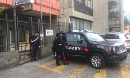 Ruba soldi alla compagna del capo arrestato a Monteforte