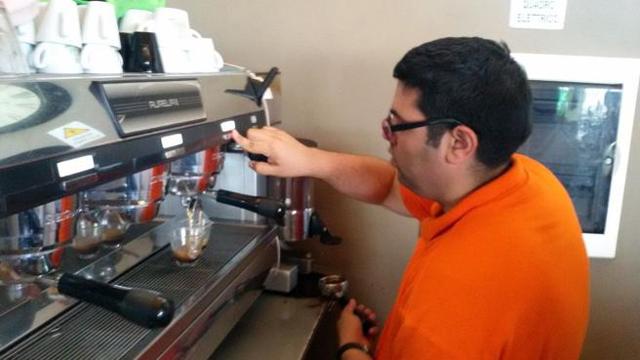 A Verona il bar che dà lavoro ai disabili
