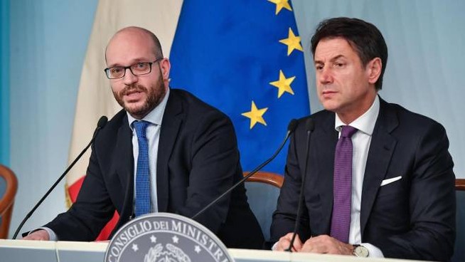 Congresso delle famiglie di Verona, l’appello di 200 accademici: “Togliere patrocinio della Presidenza del Consiglio”