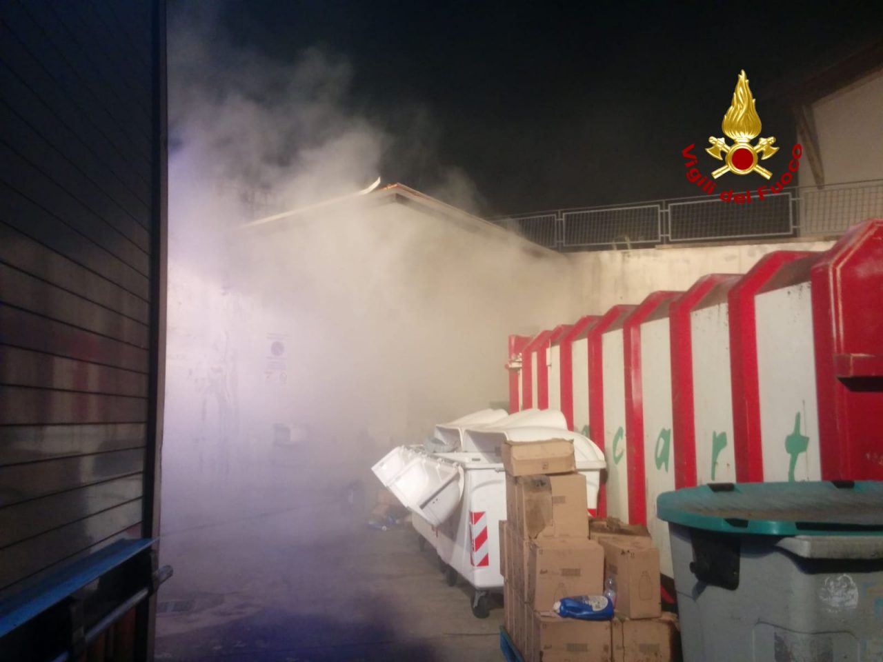Rogo al supermercato De Beni a Costermano: “Temo sia doloso”