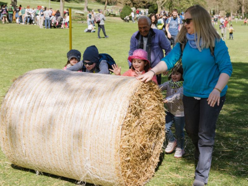 Migliaia di famiglie per i giochi antichi al Parco Giardino Sigurtà