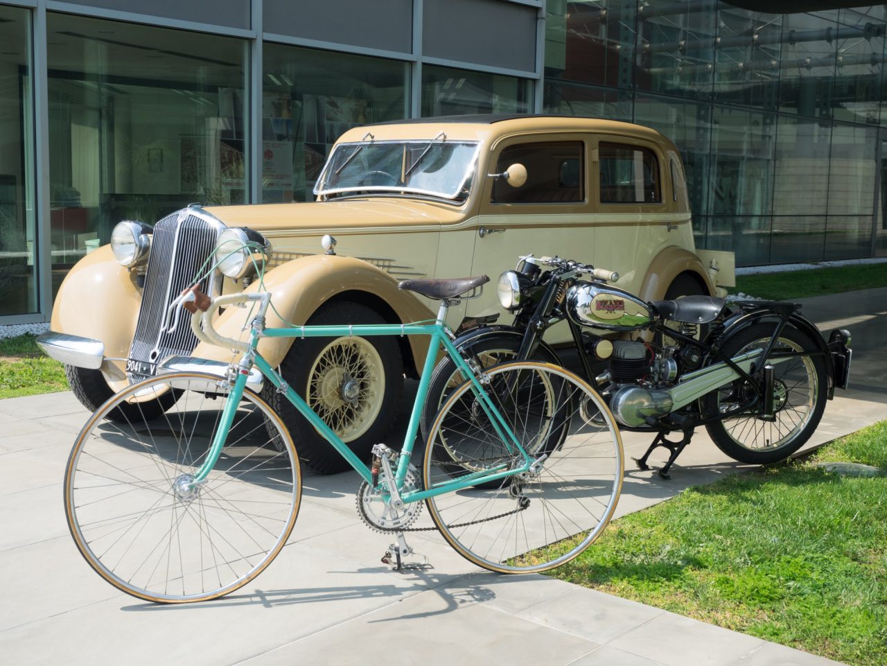 Museo Nicolis omaggia il made in Italy con il marchio Bianchi