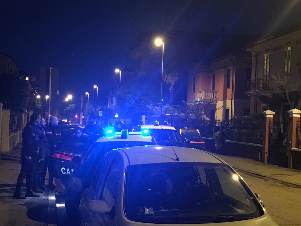 Srilankese sale su un bus e finge di avere una bomba paura a Verona