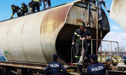 Profughi in un vagone merci a Verona ecco cosa è successo