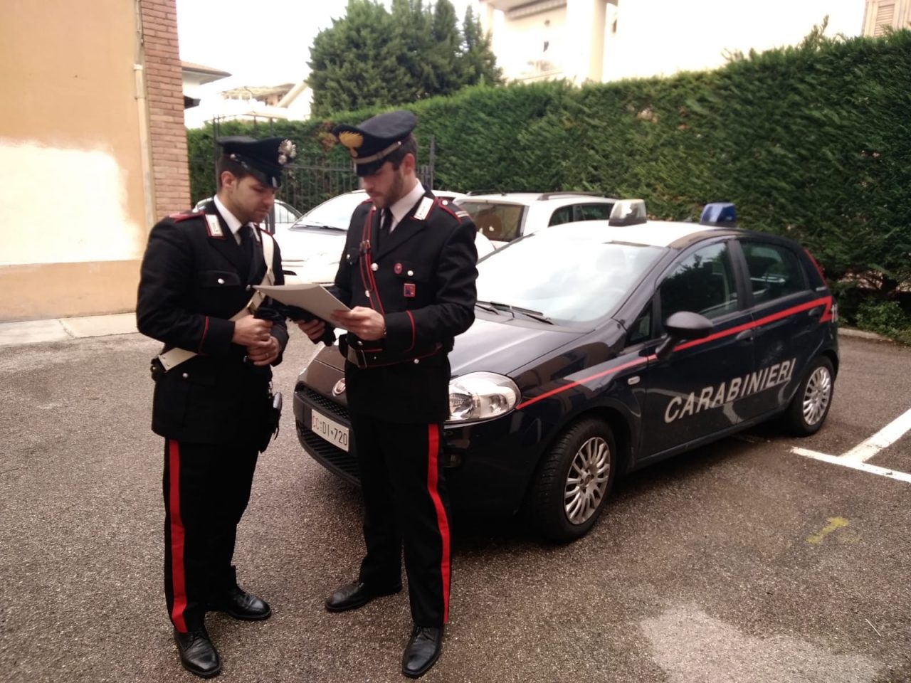 Scivola dal tetto del capannone, un ferito grave a Sommacampagna
