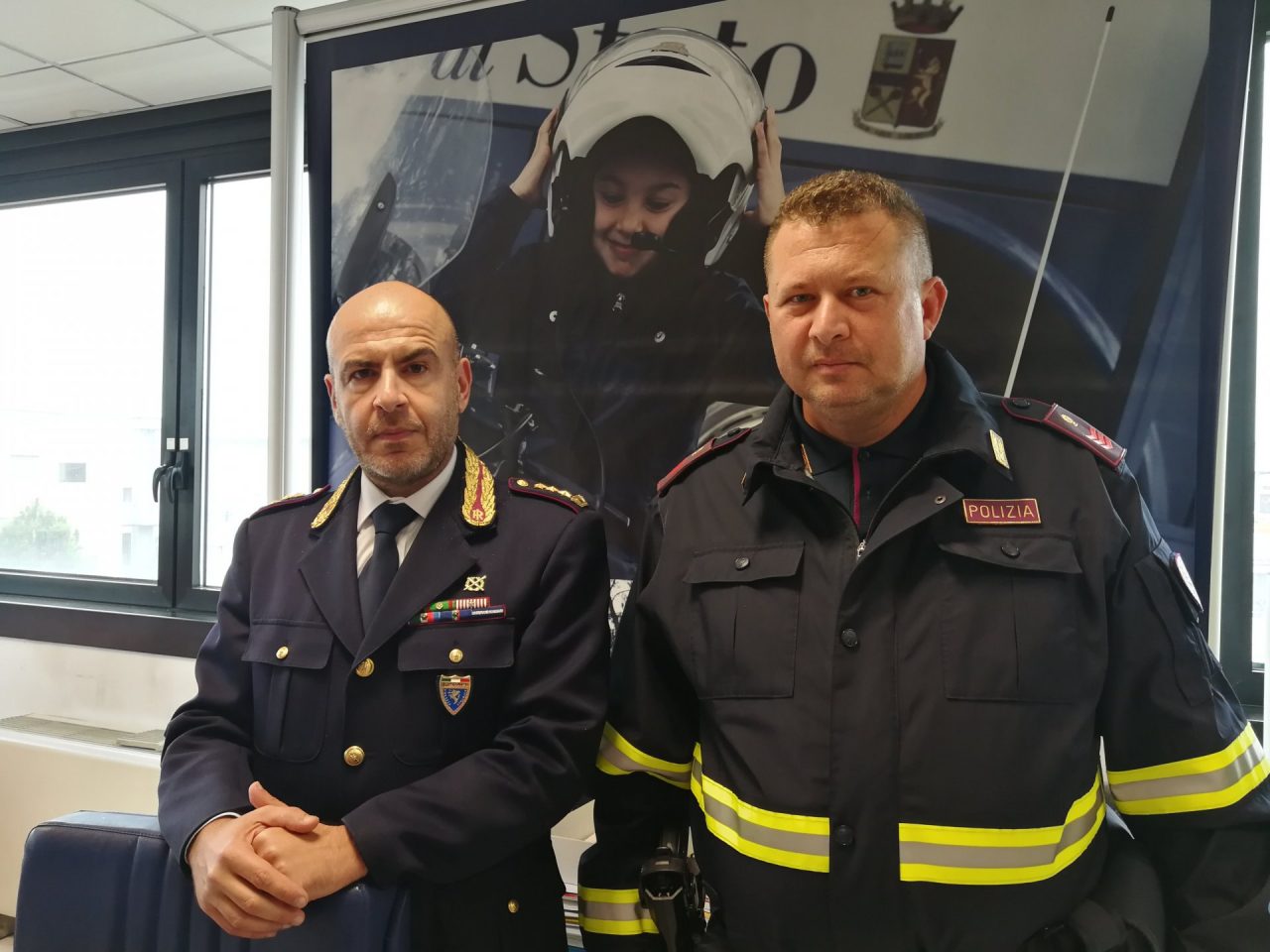 Non si ferma all’alt del poliziotto e prova a investirlo: arrestato per tentato omicidio a Verona