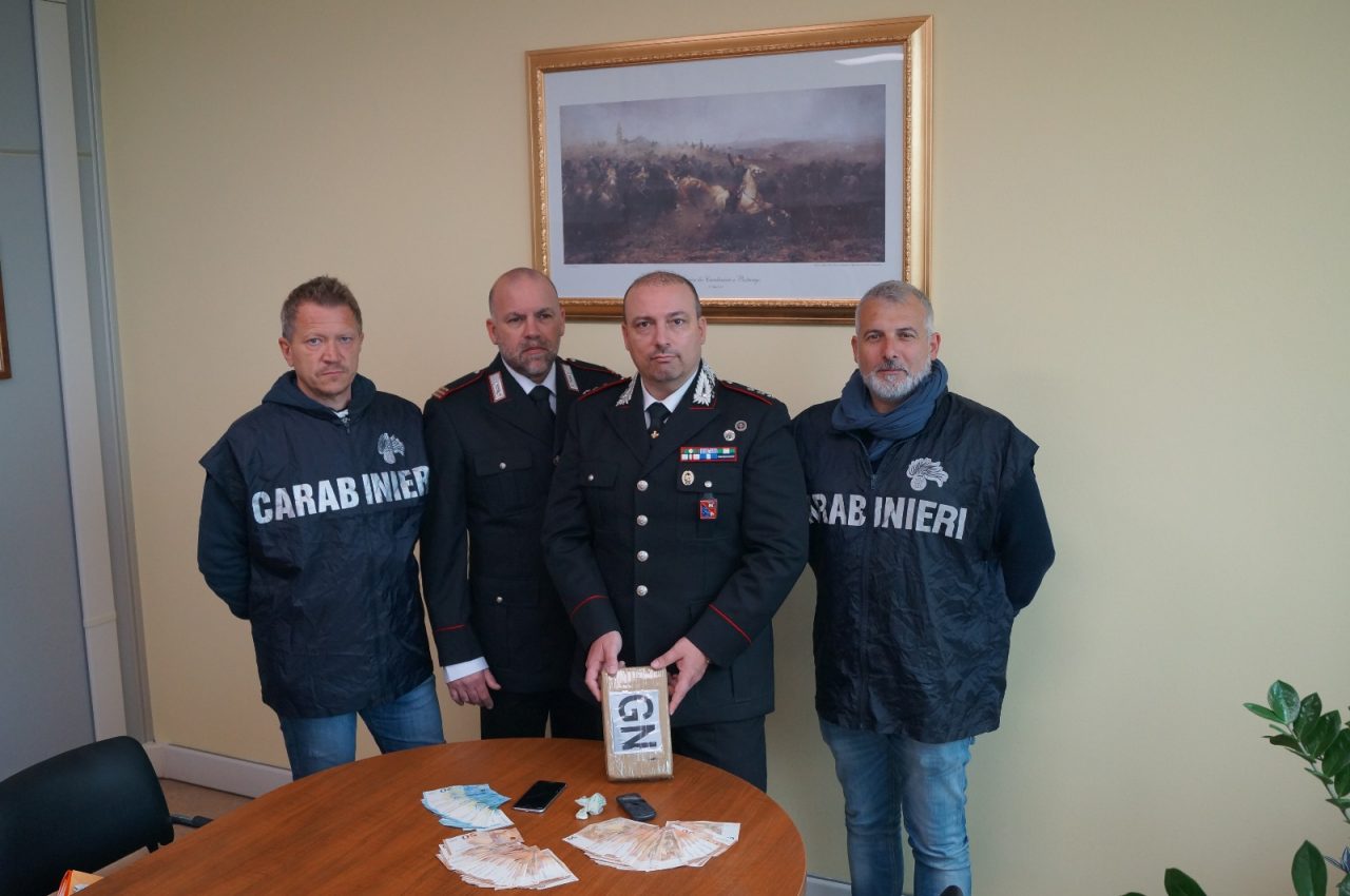 Spacciatore arrestato dai carabinieri di Legnago