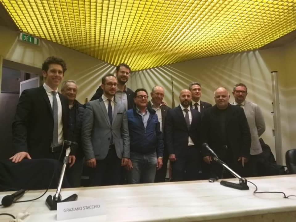 Legge sulla legittima difesa oltre 200 persone a Verona per il benzinaio Stacchio